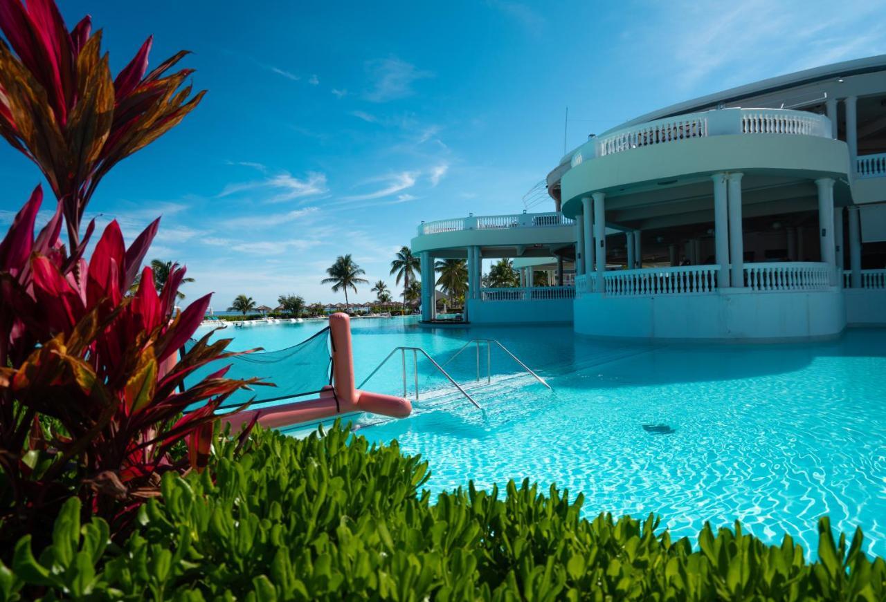Grand Palladium Jamaica Resort & Spa All Inclusive Лусеа Экстерьер фото
